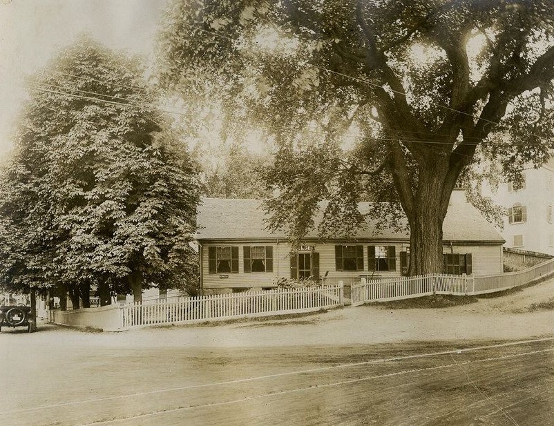 19th-century-acadian-southern-style-home-houston-texas